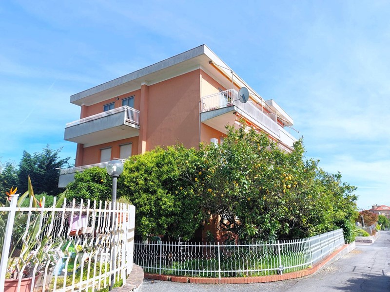 Trilocale in Vendita a Diano Marina, 230'000&euro;, 84 m²