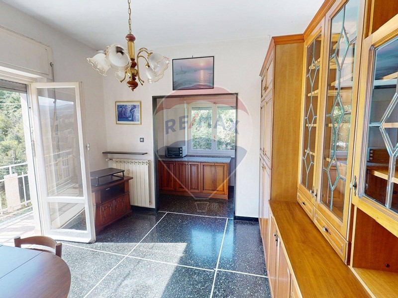 Trilocale in Vendita a Genova, 85'000&euro;, 77 m²