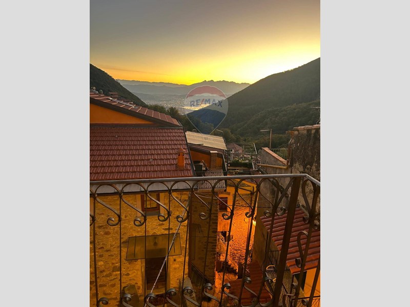 Appartamento in Vendita a La Spezia, 199'000€, 165 m²