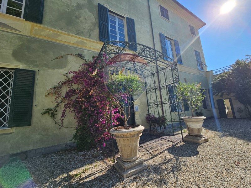 Trilocale in Vendita a Genova, 270'000&euro;, 85 m²