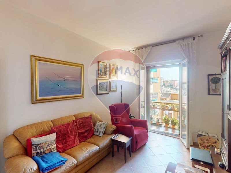 Trilocale in Vendita a Genova, 135'000€, 91 m²