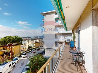 Quadrilocale in Vendita a Genova, 220'000€, 140 m²
