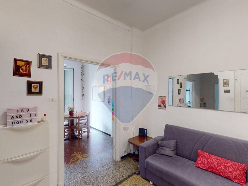 Appartamento in Vendita a Genova, 119'000€, 79 m²