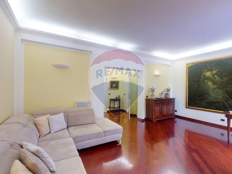 Appartamento in Vendita a Genova, 249'000€, 131 m²