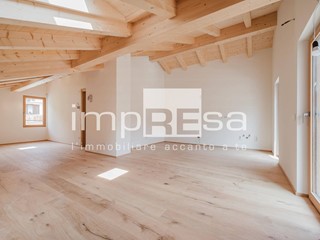 Quadrilocale in Vendita a Val di Zoldo, 620'000&euro;, 124 m²