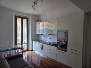 Bilocale in Affitto a Milano, 1'050€, 53 m²