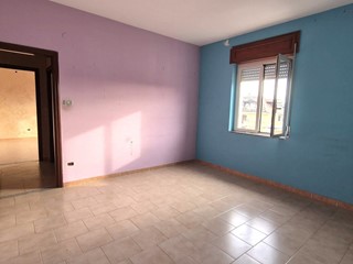 Trilocale in Vendita a Giugliano in Campania, 135'000&euro;, 90 m²