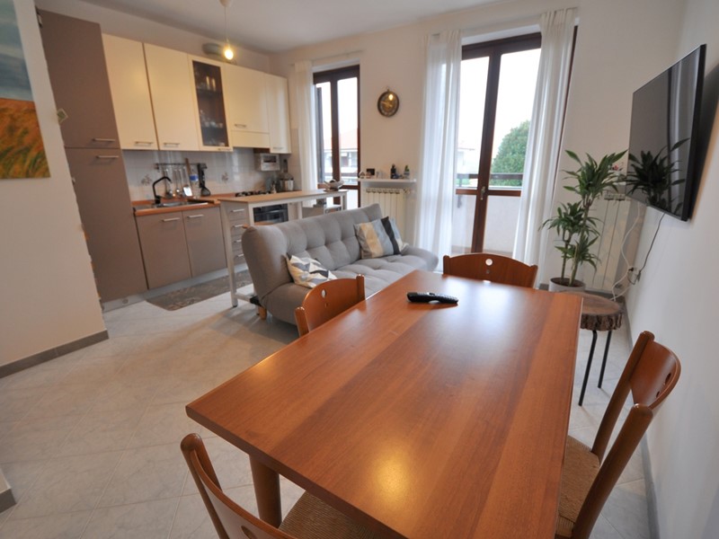 Bilocale in Affitto a Mesero, 650€, 60 m², con Box