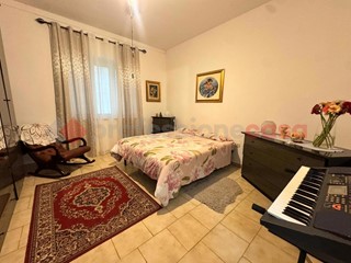 Villa in Vendita a Pulsano, 118'000&euro;, 100 m²