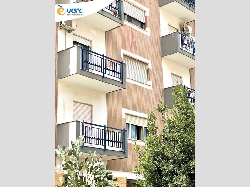 Appartamento in Vendita a Palermo, 228'000€, 160 m²