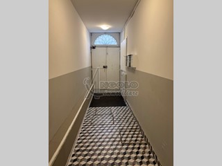 Trilocale in Vendita a Ferrara, zona CENTRO-QUARTIERI, 219'000&euro;, 78 m²