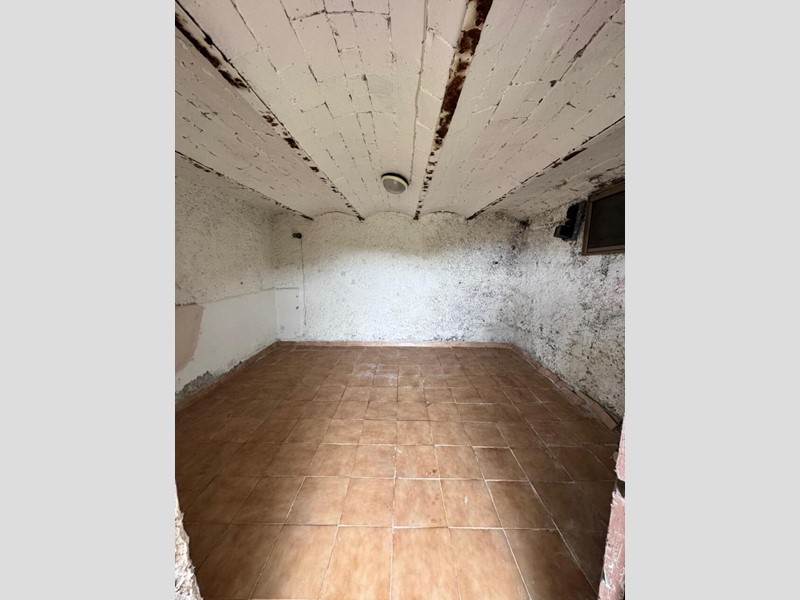 Magazzino in Vendita a San Felice Circeo, 45'000&euro;, 14 m²