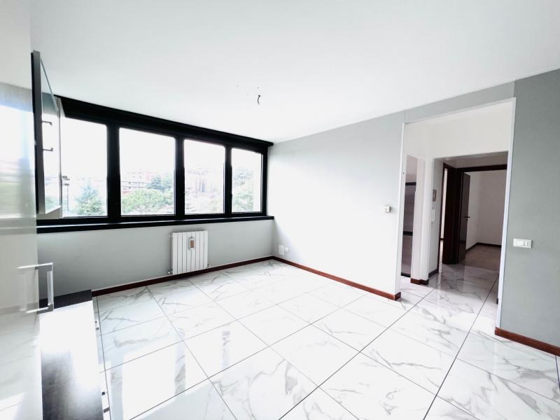 Trilocale in Vendita a Savona, zona Oltreletimbro, 180'000€, 80 m²