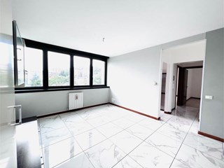 Trilocale in Vendita a Savona, zona Oltreletimbro, 180'000€, 80 m²