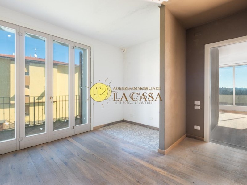 Quadrilocale in Vendita a Figline e Incisa Valdarno, zona Incisa, 260'000&euro;, 100 m², con Box