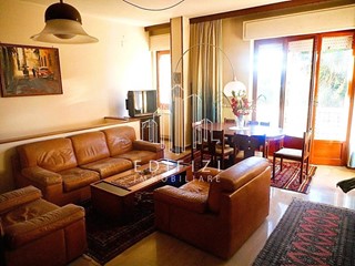 Appartamento in Vendita a Massa, zona Marina di Massa, 295'000&euro;, 140 m², con Box