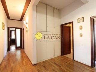 Appartamento in Vendita a Figline e Incisa Valdarno, zona Incisa, 220'000&euro;, 130 m²