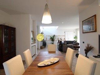 Casa Indipendente in Vendita a Reggello, zona Cancelli, 495'000&euro;, 235 m², con Box