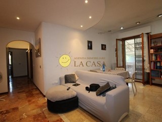 Quadrilocale in Vendita a Reggello, zona Ciliegi, 150'000&euro;, 80 m²