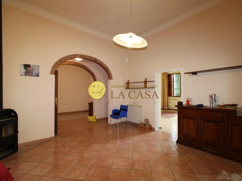 Appartamento in Vendita a Figline e Incisa Valdarno, zona Incisa, 168'000&euro;, 115 m²