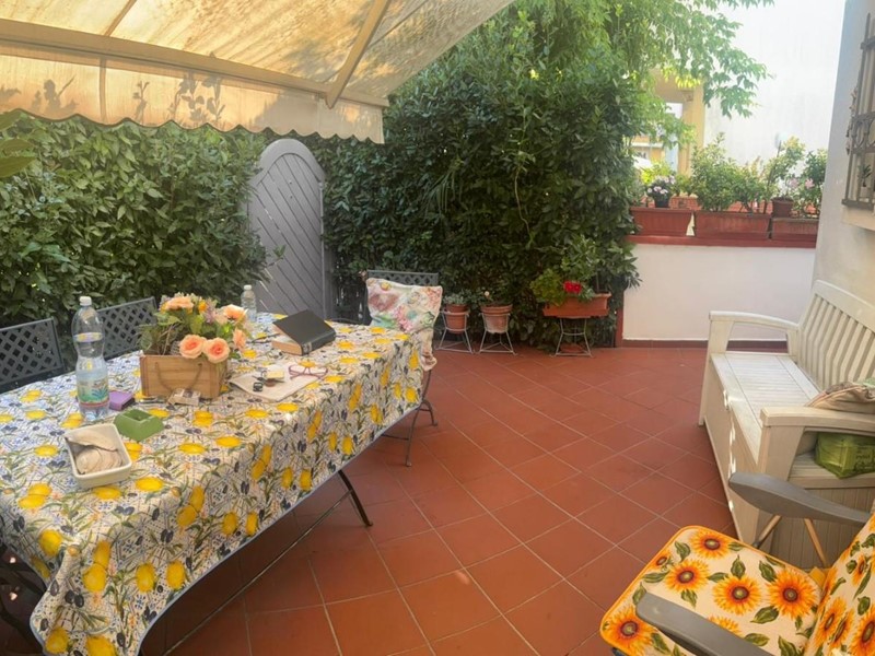 Villetta a schiera in Vendita a Massa, zona Ronchi, 235'000&euro;, 80 m², arredato