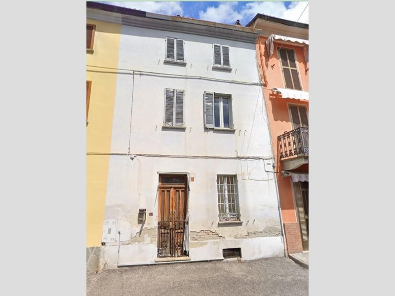 Quadrilocale in Vendita a Retorbido, 12'375&euro;, 121 m²