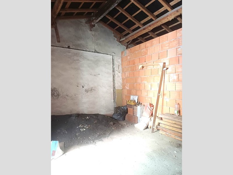 Casa Indipendente in Vendita a Misterbianco, 45'000€, 77 m²