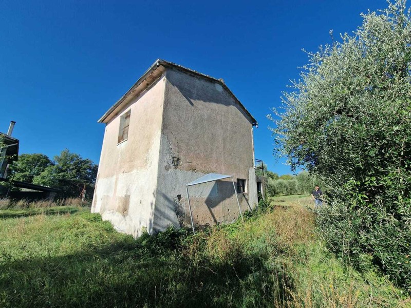 Casa Indipendente in Vendita a Montecastrilli, 78'000€, 180 m²