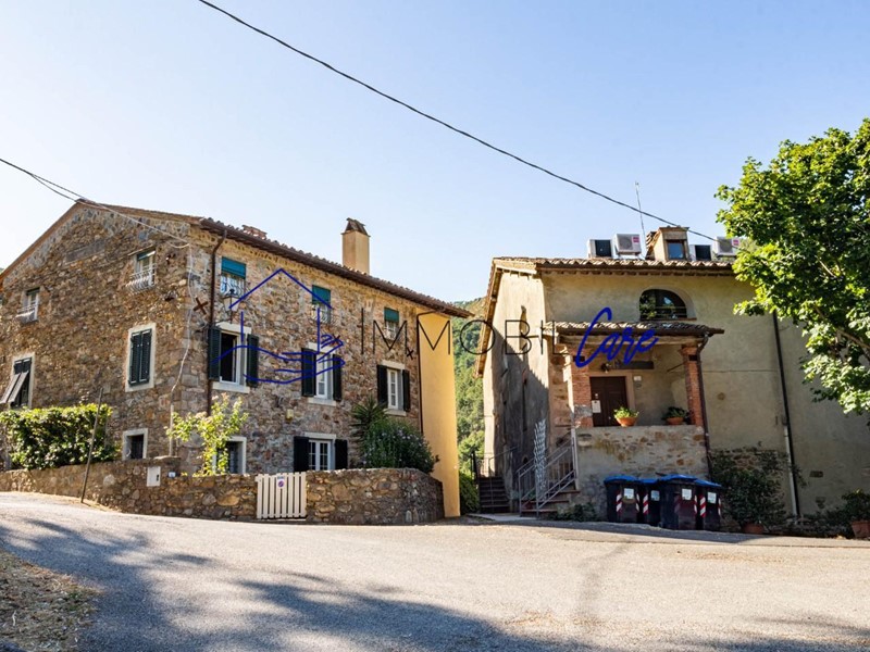 Appartamento in Vendita a Calci, zona Castelmaggiore, 295'000&euro;, 360 m²