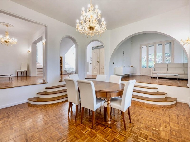 Villa in Vendita a San Giuliano Terme, zona Asciano, 700'000&euro;, 430 m²