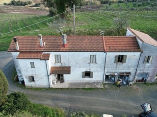 Trilocale in Vendita a Rosignano Marittimo, zona Castelnuovo Misericordia, 88'000&euro;, 70 m²