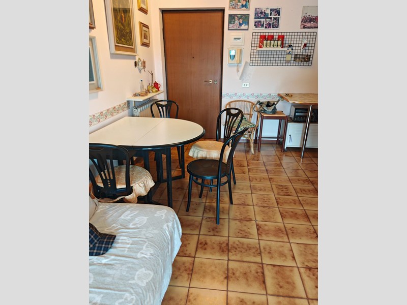 Quadrilocale in Vendita a Carrara, zona Marina di Carrara, 185'000&euro;, 65 m², arredato