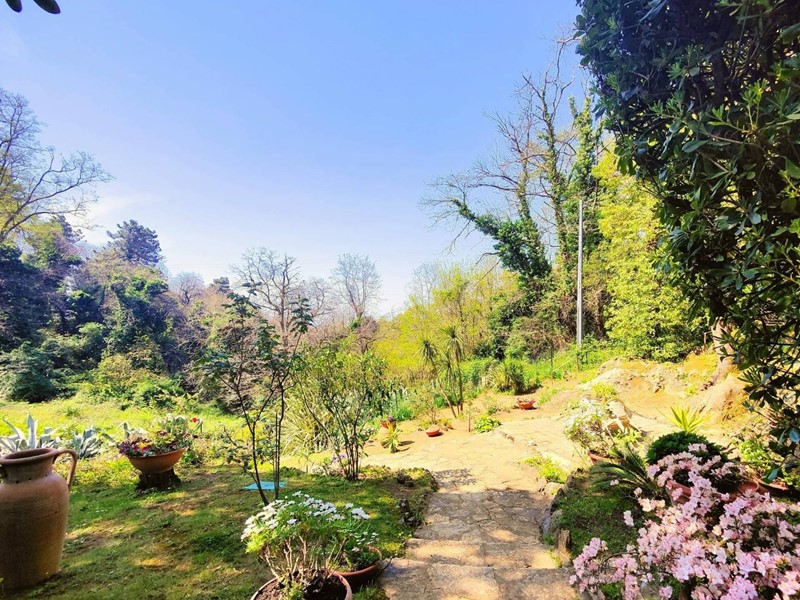 Villa in Vendita a San Giuliano Terme, 320'000&euro;, 190 m², con Box