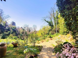 Villa in Vendita a San Giuliano Terme, 320'000&euro;, 190 m², con Box