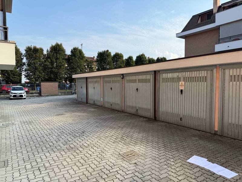 Box in Vendita a Carpiano, 17'250&euro;, 58 m²