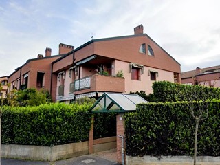 Appartamento in Vendita a Gessate, 194'625&euro;, 159 m², con Box