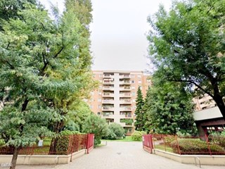 Appartamento in Vendita a Milano, 421'500&euro;, 138 m², con Box
