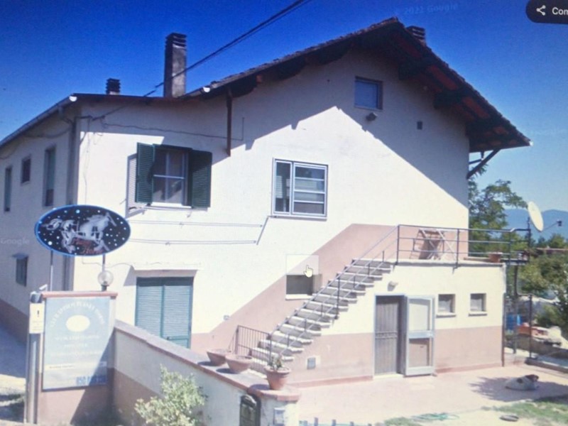 Villa bifamiliare in Vendita a San Giuliano Terme, 238'500&euro;, 197 m²