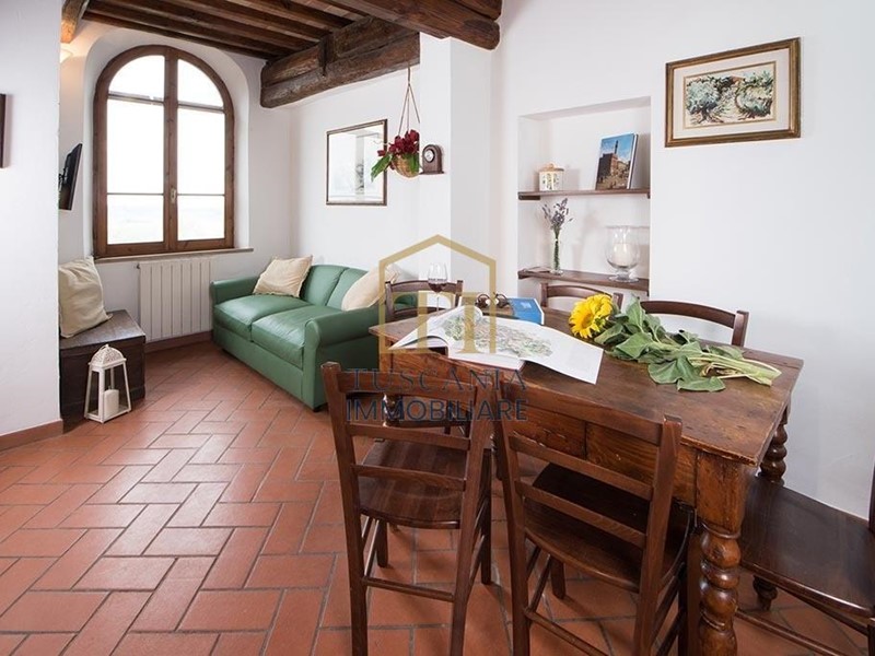 Quadrilocale in Vendita a Colle di Val D'Elsa, zona Collalto, 230'000&euro;, 82 m², arredato