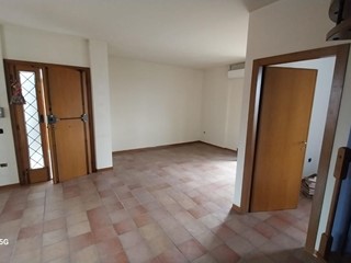 Appartamento in Vendita a Santa Croce sull'Arno, 178'000&euro;, 110 m², con Box