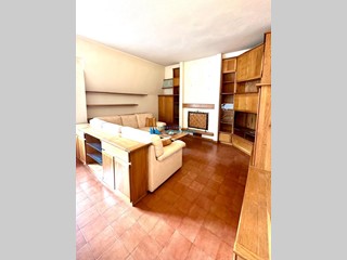 Appartamento in Vendita a Massa, 280'000&euro;, 100 m², arredato