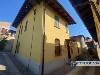 Appartamento in Vendita a Palazzolo sull'Oglio, 180'000&euro;, 155 m²