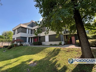 Quadrilocale in Vendita a Palazzolo sull'Oglio, 220'000&euro;, 149 m²