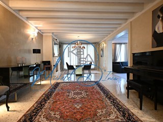 Appartamento in Vendita a Treviso, 750'000&euro;, 355 m²
