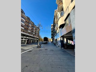 Ufficio in Vendita a Avellino, 75'000&euro;, 60 m²