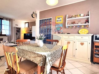 Trilocale in Vendita a Cecina, 186'000&euro;, 75 m²