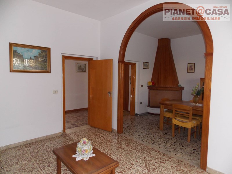 Appartamento in Vendita a Spinetoli, 87'000&euro;, 130 m²