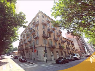 Trilocale in Vendita a Torino, 145'000&euro;, 70 m²