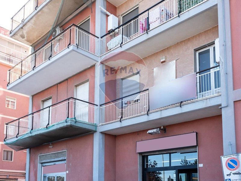 Appartamento in Vendita a Siracusa, 120'000€, 220 m²