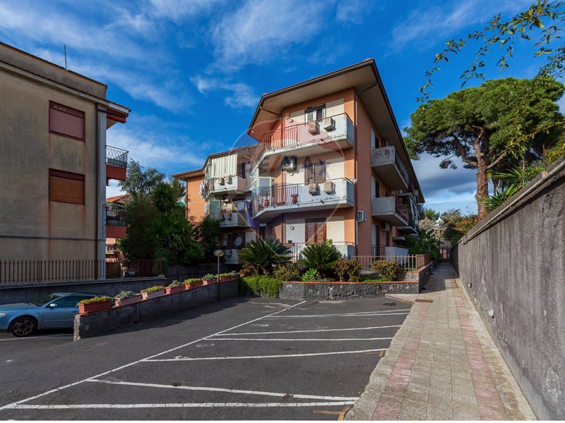 Quadrilocale in Vendita a Tremestieri Etneo, 145'000&euro;, 117 m²